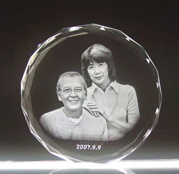 激光打標機-水晶激光內雕樣品(圖1)